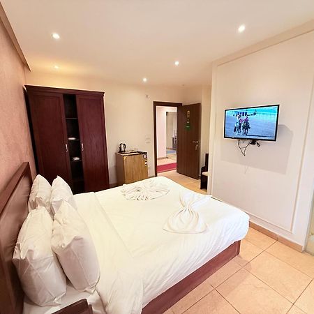 King Khafren View Inn Kafret el-Gabal Esterno foto