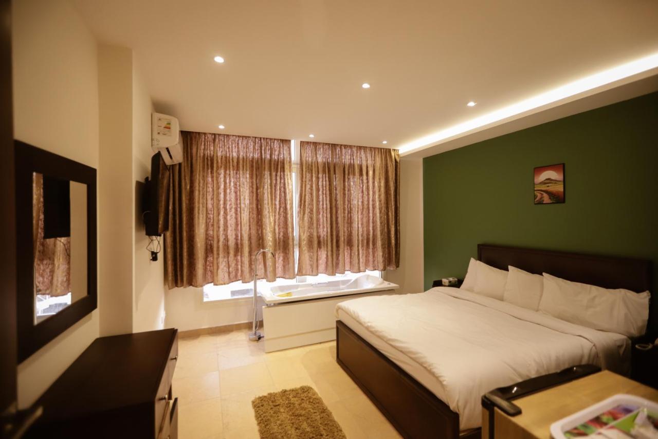 King Khafren View Inn Kafret el-Gabal Esterno foto