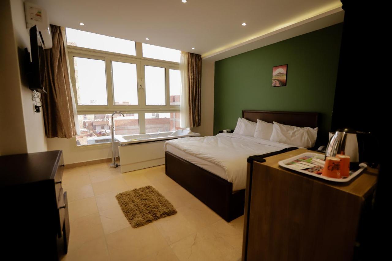 King Khafren View Inn Kafret el-Gabal Esterno foto