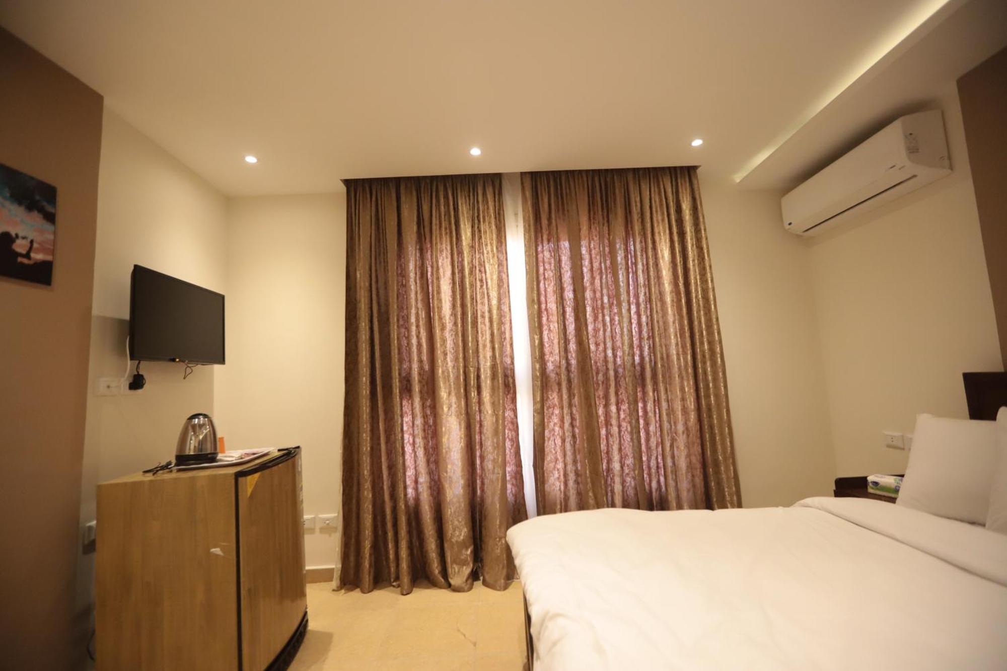 King Khafren View Inn Kafret el-Gabal Esterno foto