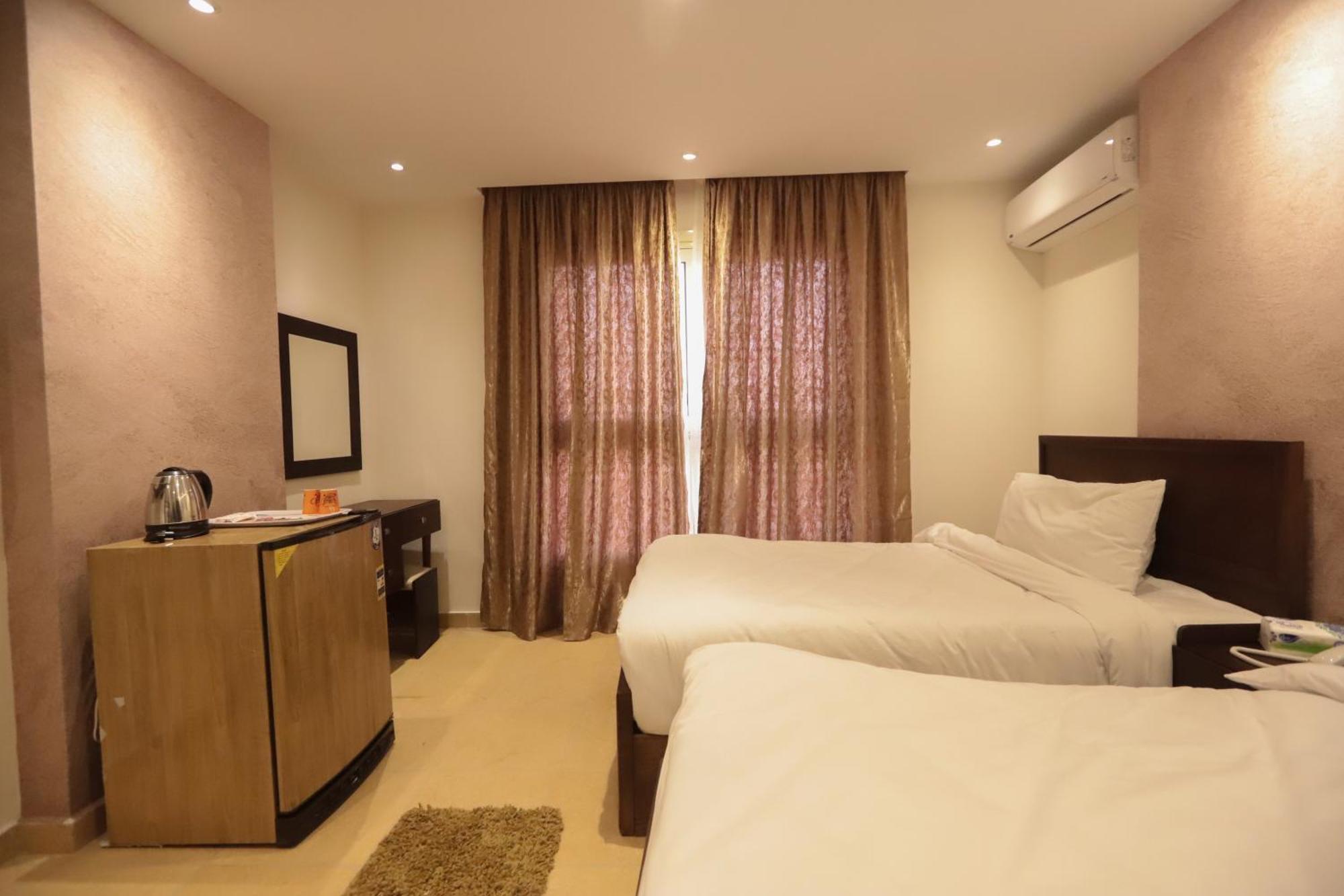 King Khafren View Inn Kafret el-Gabal Esterno foto
