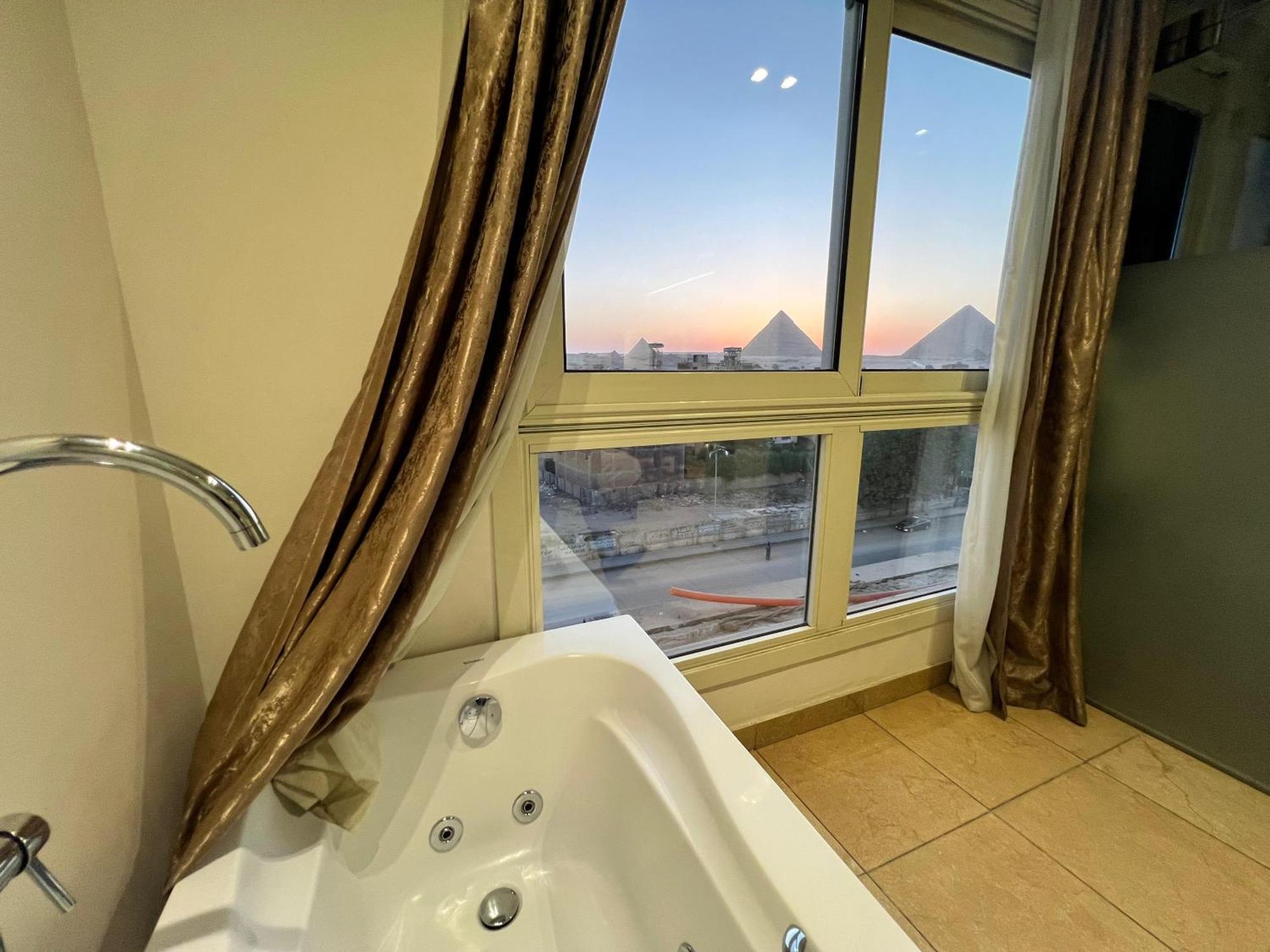 King Khafren View Inn Kafret el-Gabal Esterno foto