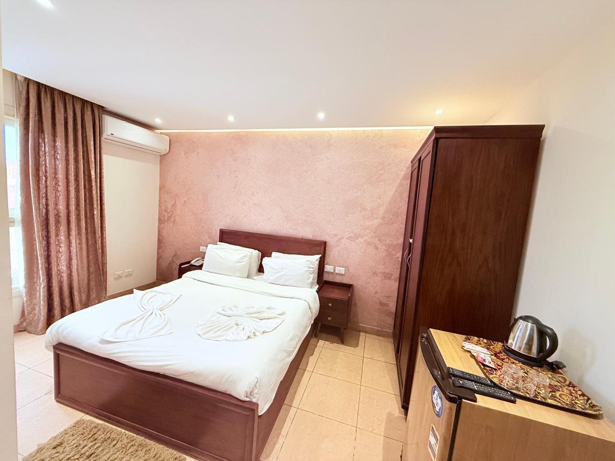 King Khafren View Inn Kafret el-Gabal Esterno foto
